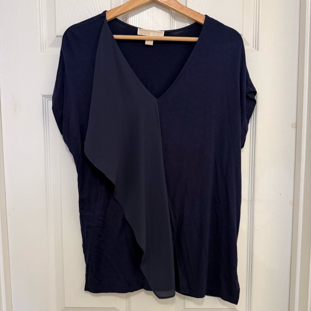 EUC MICHAEL Michael Kors V-Neck Ruffle Front Blouse